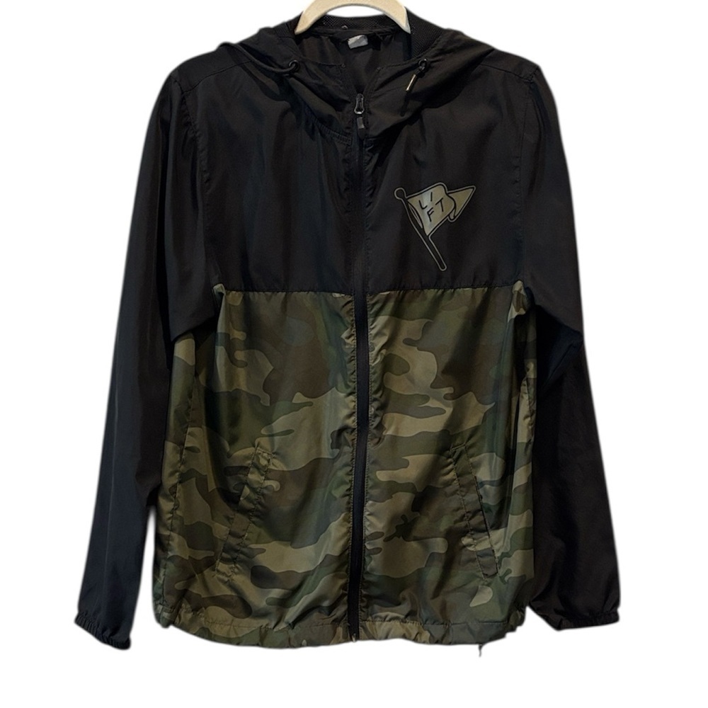 Source Unknown Black and Camouflage Utility Windbreaker Unisex Lyft Jacket
